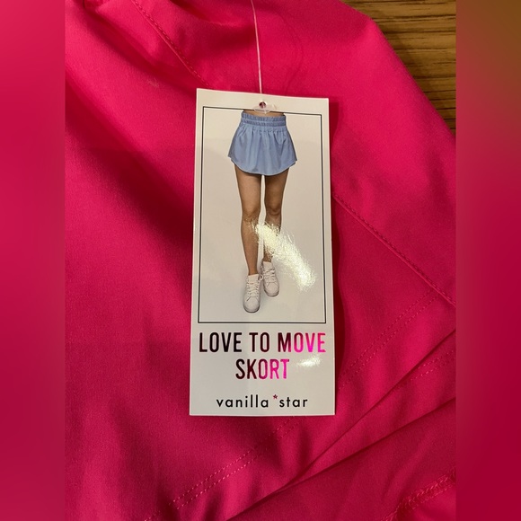Vanilla Star Fuchsia Pink Love To Move Skort (Shorts/Skirt) M NWT - Picture 2 of 4